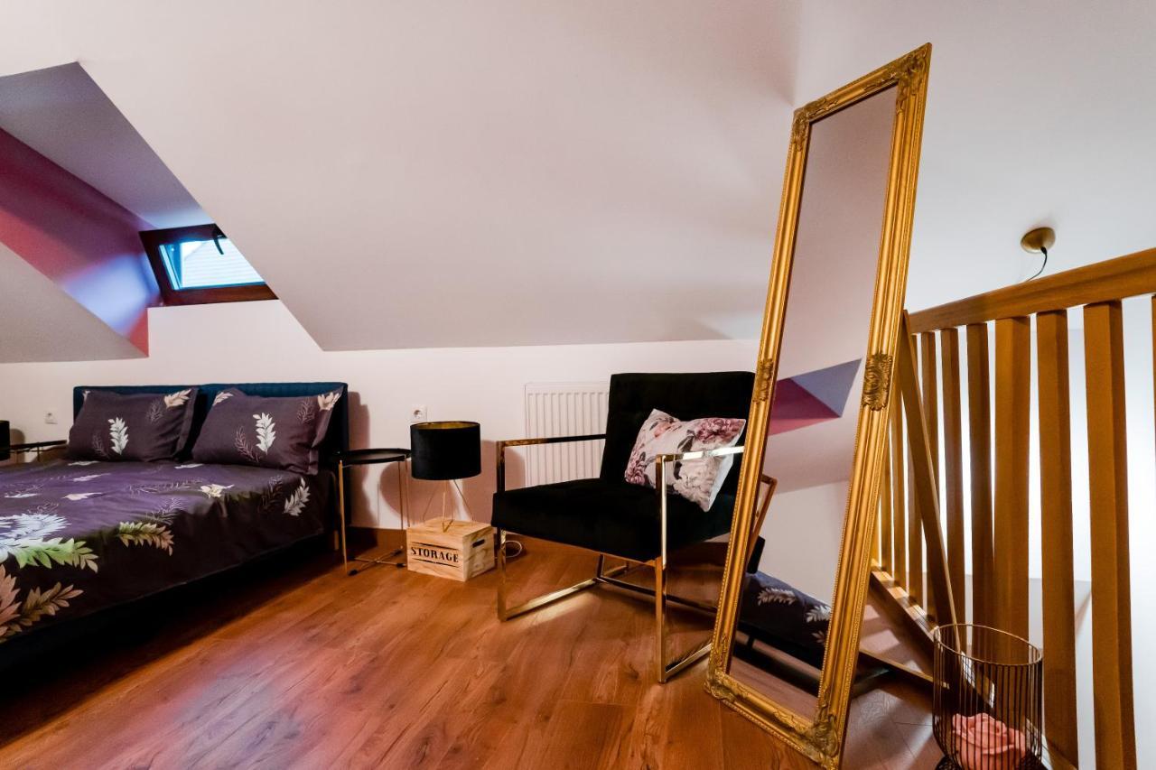 Galeria Grafit Apartments Sibiu Exteriör bild