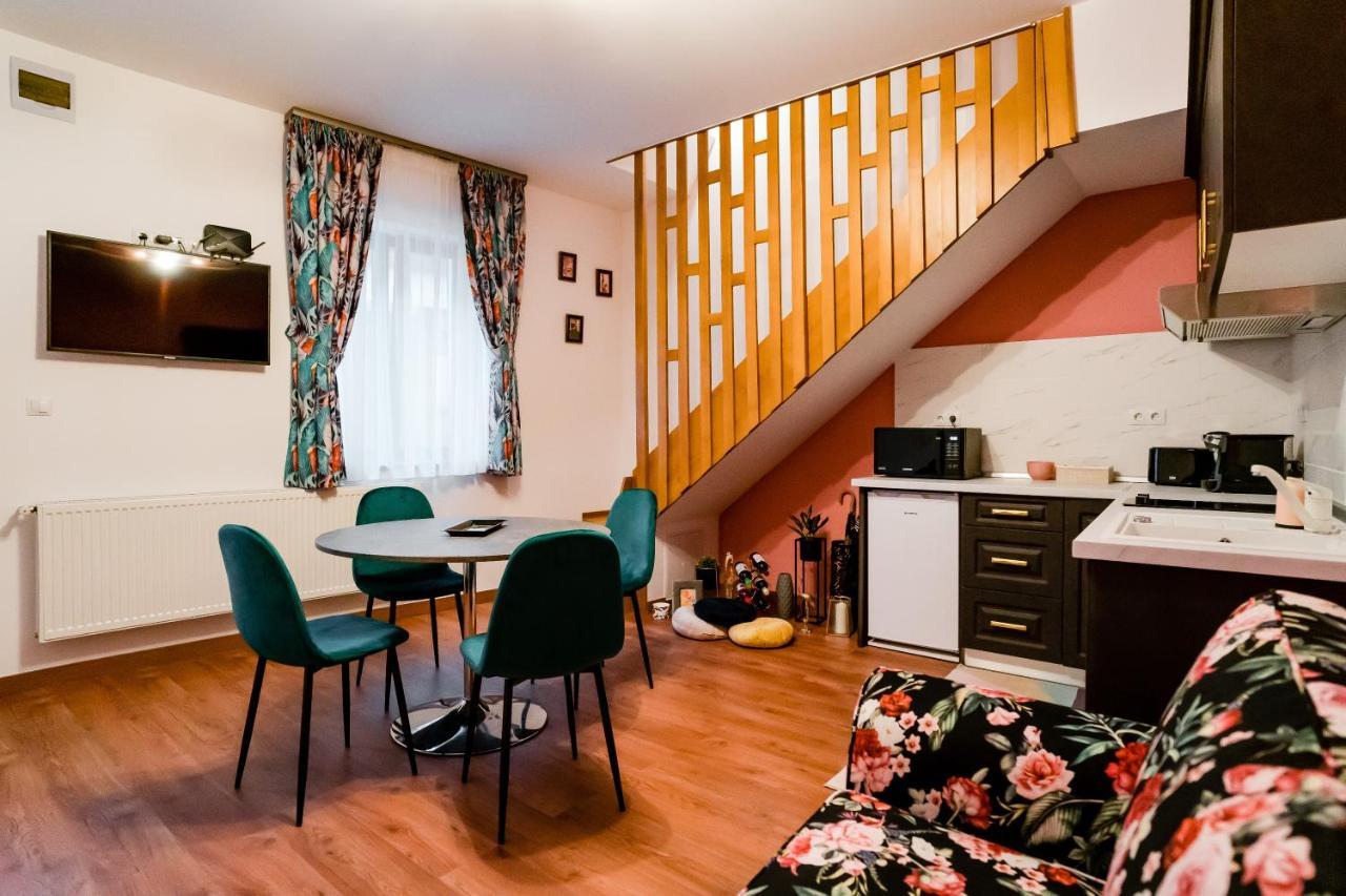 Galeria Grafit Apartments Sibiu Exteriör bild