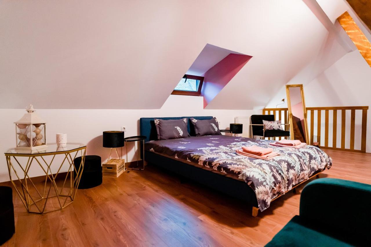 Galeria Grafit Apartments Sibiu Exteriör bild